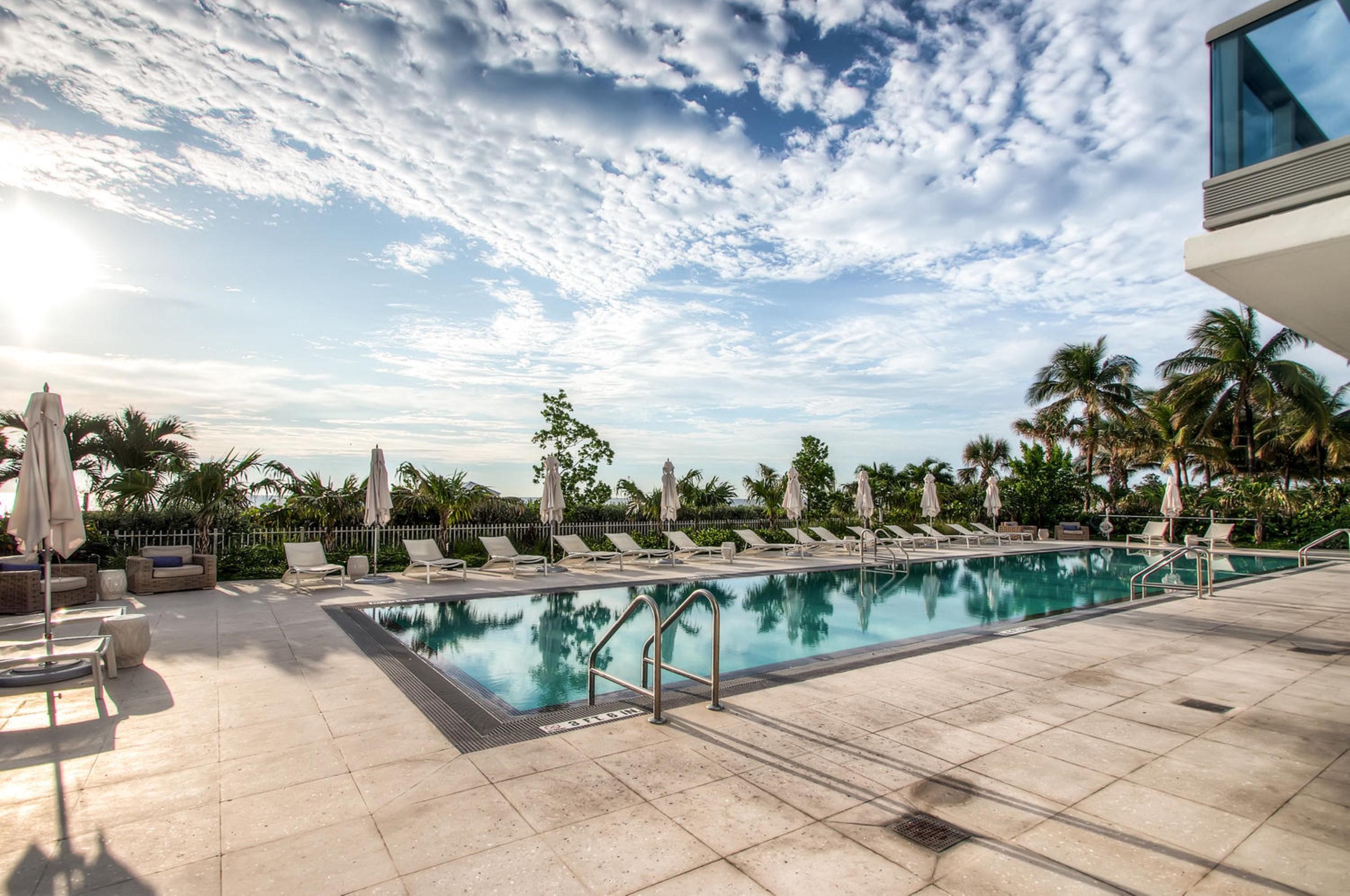 Churchill Suites Monte Carlo Miami Beach Luaran gambar